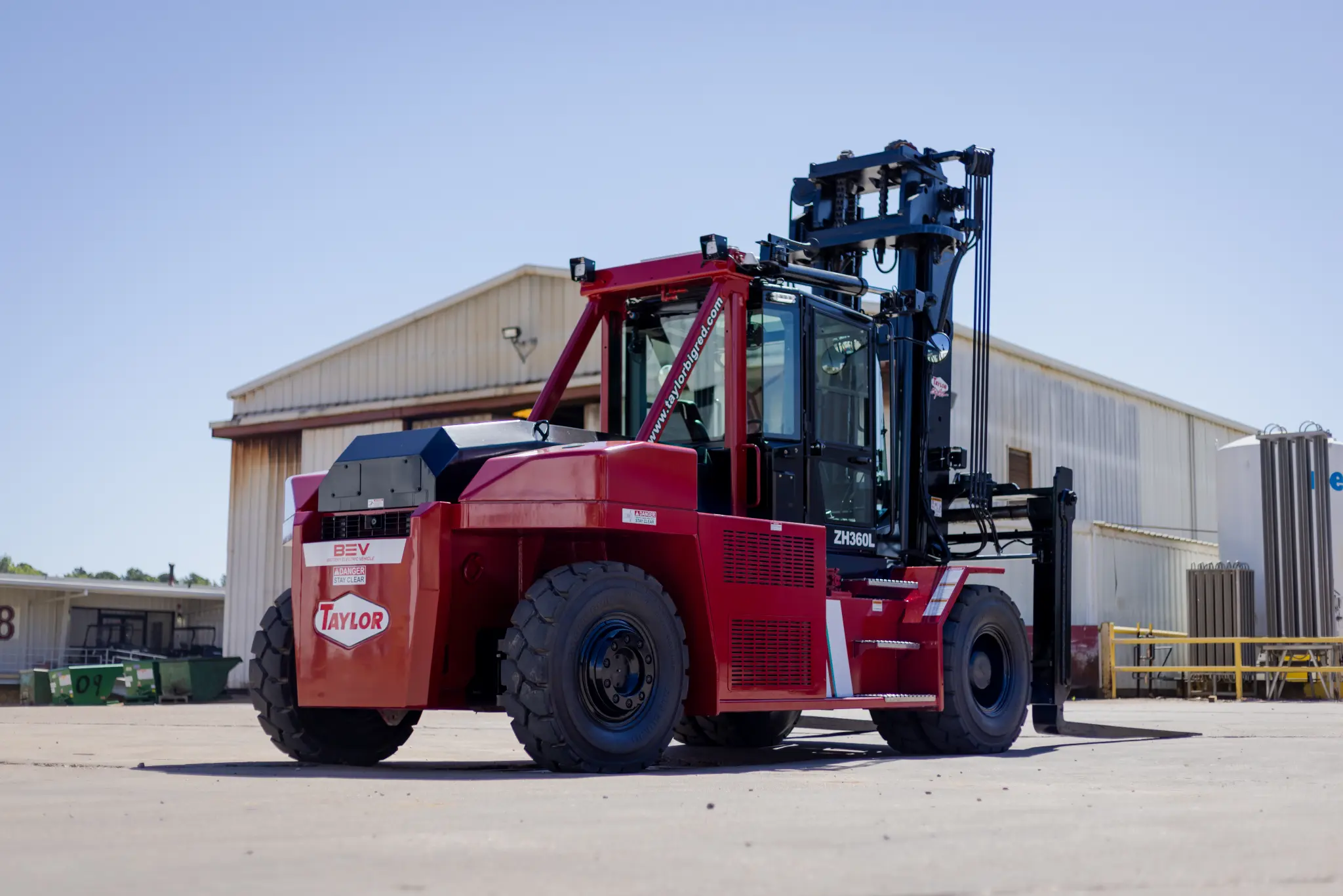 ZH-360L Pneumatic Tire Forklift Electric Lifts | Taylor
